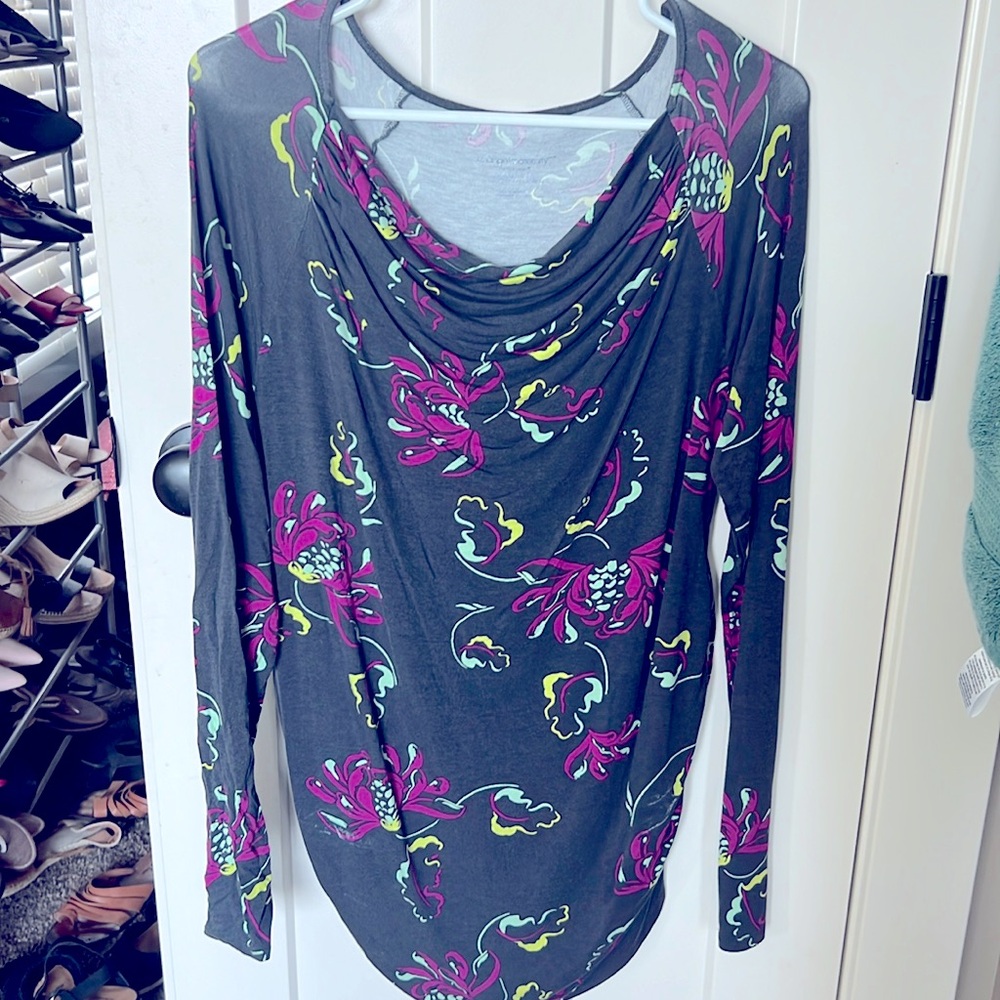 Liz Lange Maternity Multi Color Top Size Large